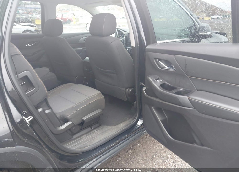2018 CHEVROLET TRAVERSE VIN: 1GNEVGKWXJJ213302