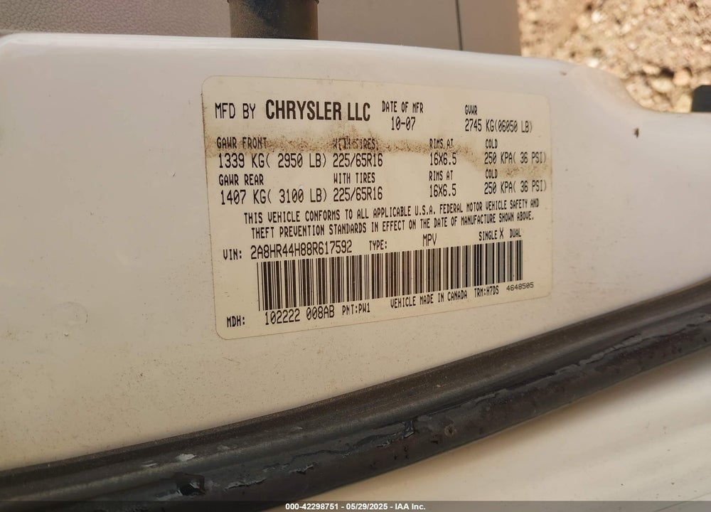 2008 CHRYSLER TOWN & COUNTRY LX VIN: 2A8HR44H88R617592