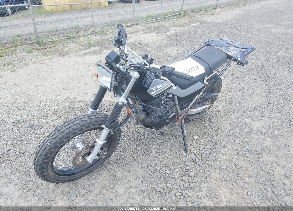 2022 YAMAHA TW200 C VIN: JYA3AWE09NA179433