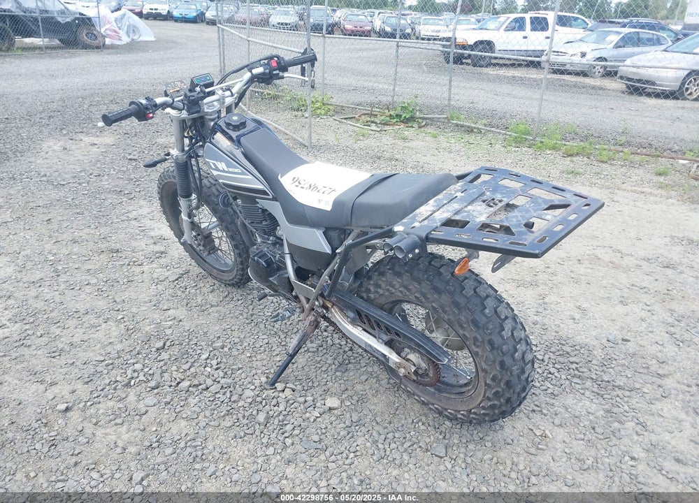 2022 YAMAHA TW200 C VIN: JYA3AWE09NA179433