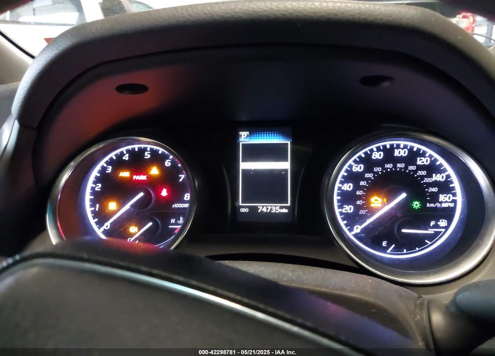 2018 TOYOTA CAMRY VIN: 4T1B11HK8JU627634