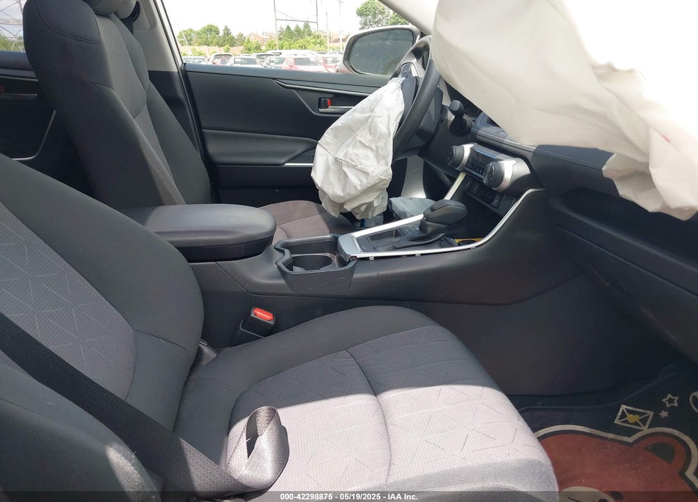 2019 TOYOTA RAV4 VIN: JTMW1RFV8KD032916