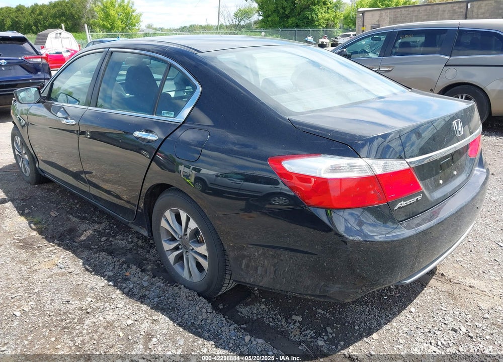 2014 HONDA ACCORD VIN: 1HGCR2F33EA001002