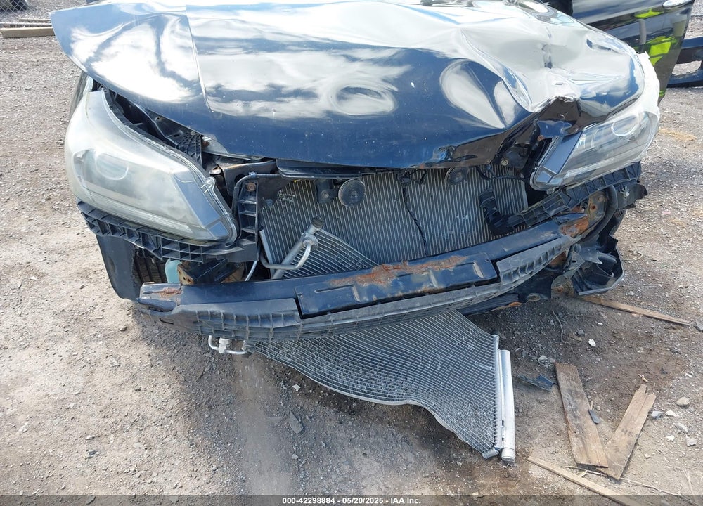 2014 HONDA ACCORD VIN: 1HGCR2F33EA001002