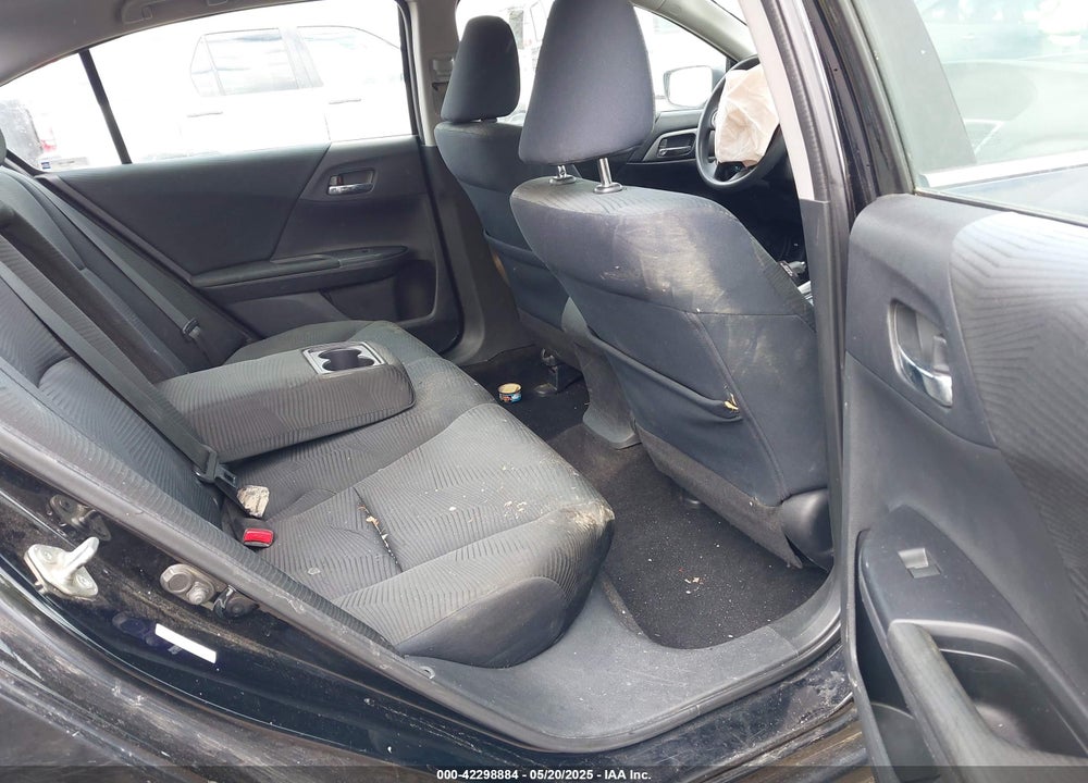 2014 HONDA ACCORD VIN: 1HGCR2F33EA001002