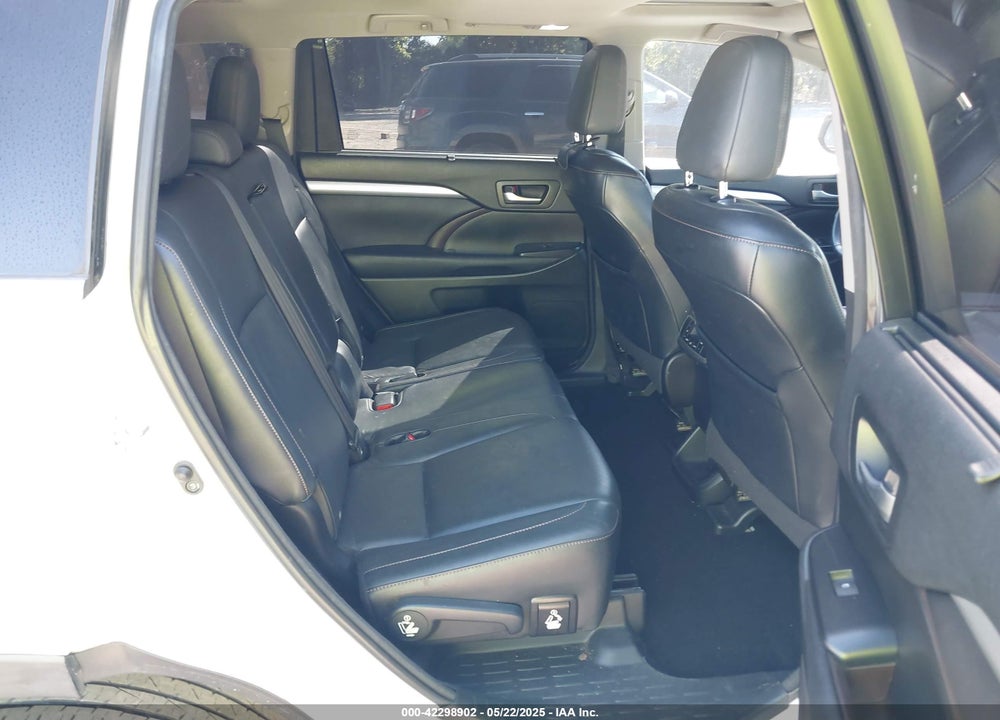 2016 TOYOTA HIGHLANDER VIN: 5TDKKRFH4GS132237