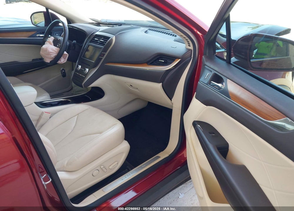 2015 LINCOLN MKC VIN: 5LMCJ1A96FUJ22871