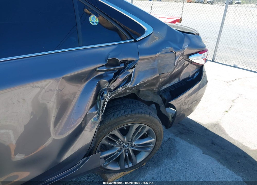2015 TOYOTA CAMRY SE VIN: 4T1BF1FK8FU979706
