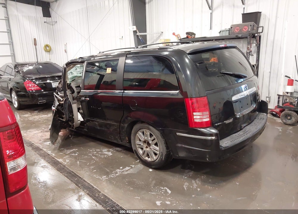 2008 CHRYSLER TOWN & COUNTRY LIMITED VIN: 2A8HR64X08R663209