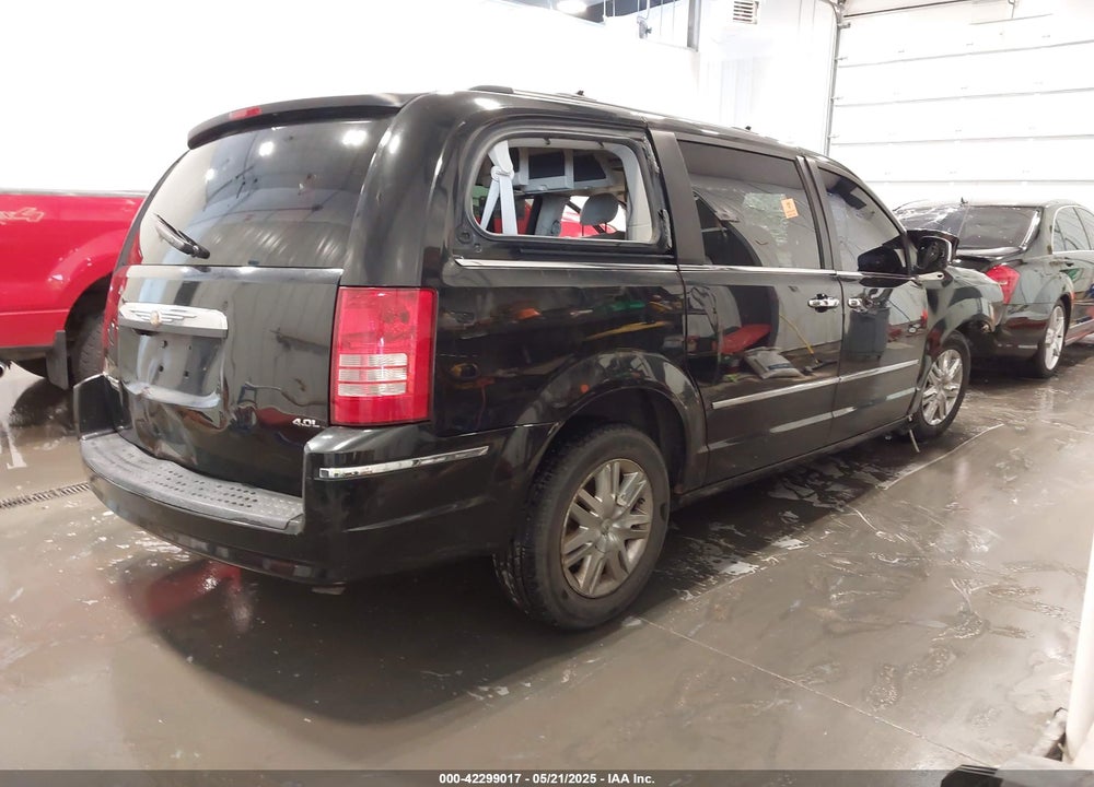 2008 CHRYSLER TOWN & COUNTRY LIMITED VIN: 2A8HR64X08R663209