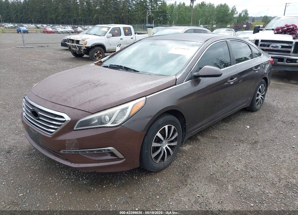2015 HYUNDAI SONATA SE VIN: 5NPE24AF4FH161120