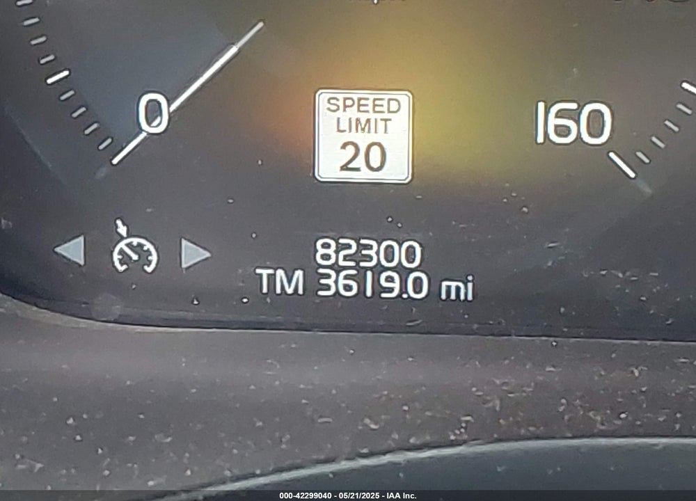 2018 VOLVO XC60 VIN: LYV102RK5JB105691