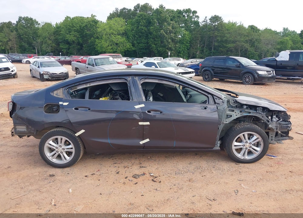 2017 CHEVROLET CRUZE LT AUTO VIN: 1G1BE5SM3H7130471