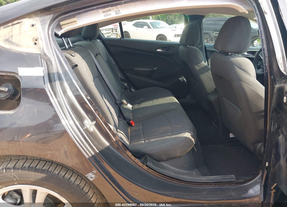 2017 CHEVROLET CRUZE LT AUTO VIN: 1G1BE5SM3H7130471