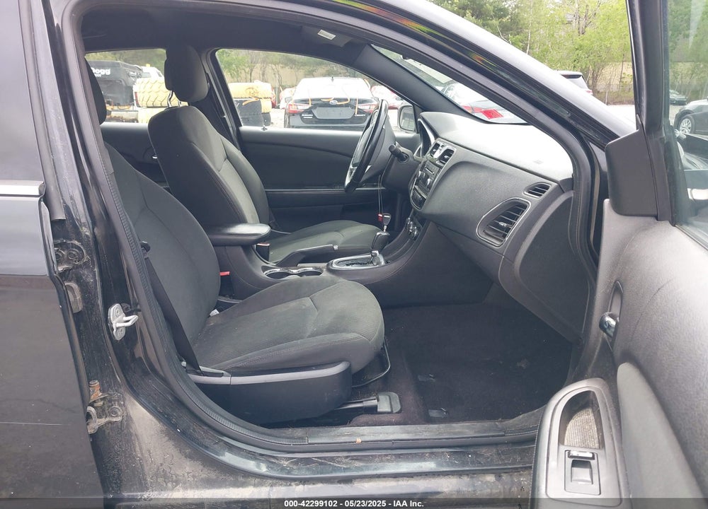 2012 CHRYSLER 200 VIN: 1C3CCBBG4CN150165
