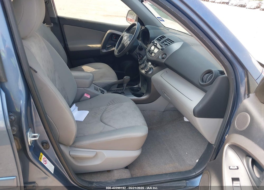 2010 TOYOTA RAV4 VIN: JTMZF4DV2AD027732