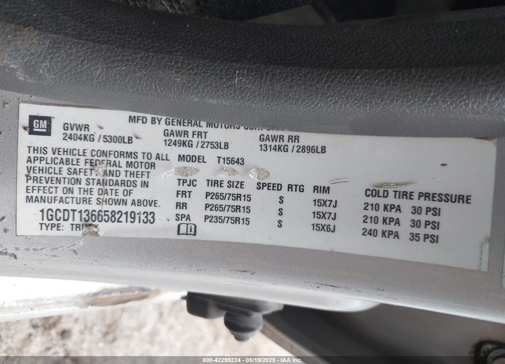2005 CHEVROLET COLORADO LS VIN: 1GCDT136658219133