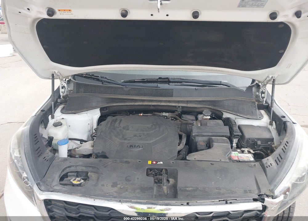 2019 KIA SORENTO VIN: 5XYPG4A50KG573036