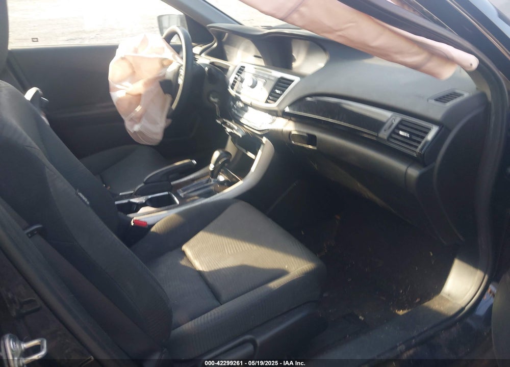 2017 HONDA ACCORD VIN: 1HGCR2F37HA074894