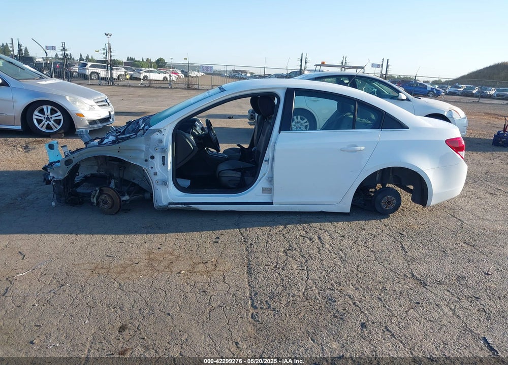 2014 CHEVROLET CRUZE VIN: 1G1PC5SB0E7201566