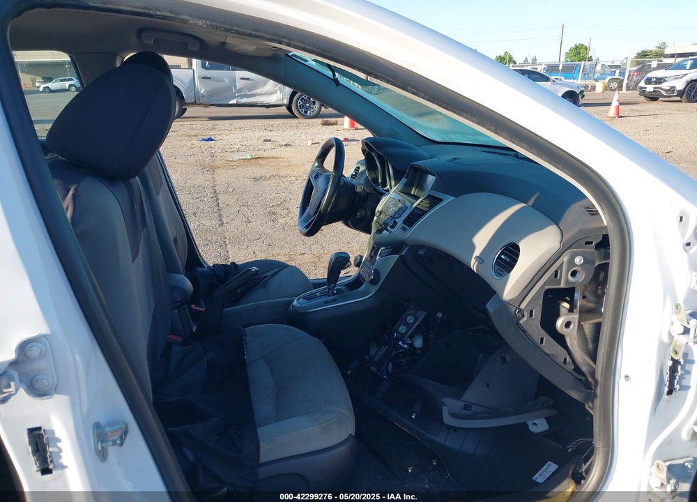 2014 CHEVROLET CRUZE VIN: 1G1PC5SB0E7201566