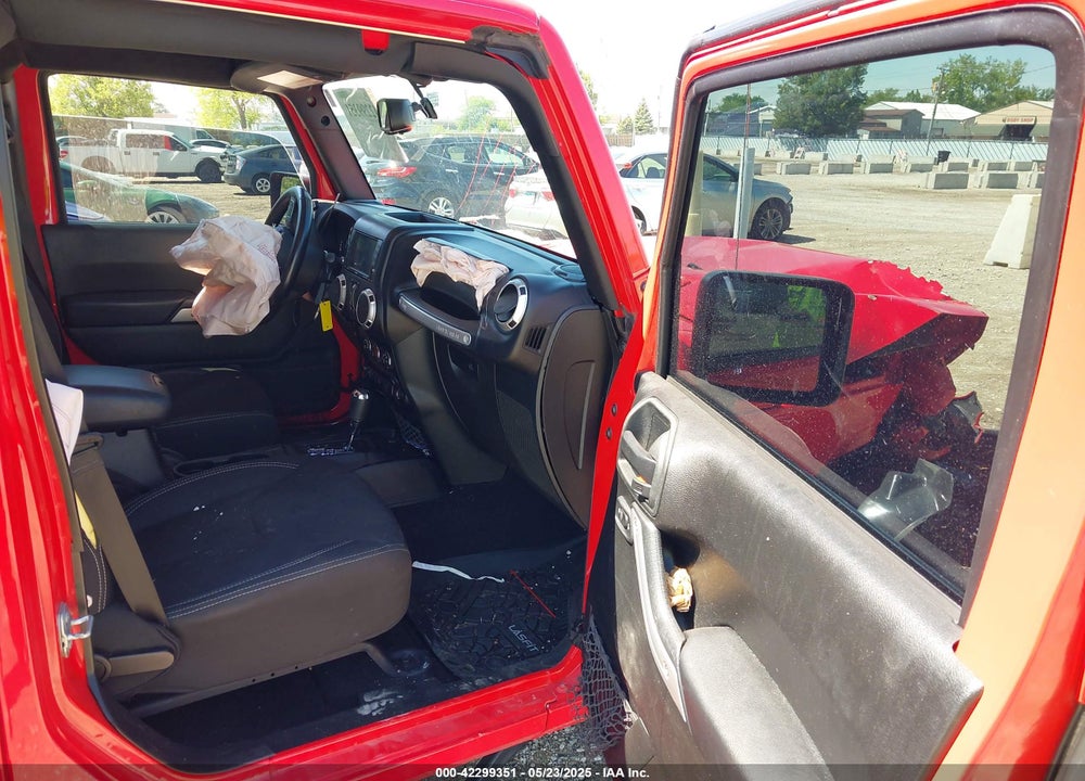 2018 JEEP WRANGLER JK UNLIMITED SAHARA VIN: 1C4HJWEG6JL893798