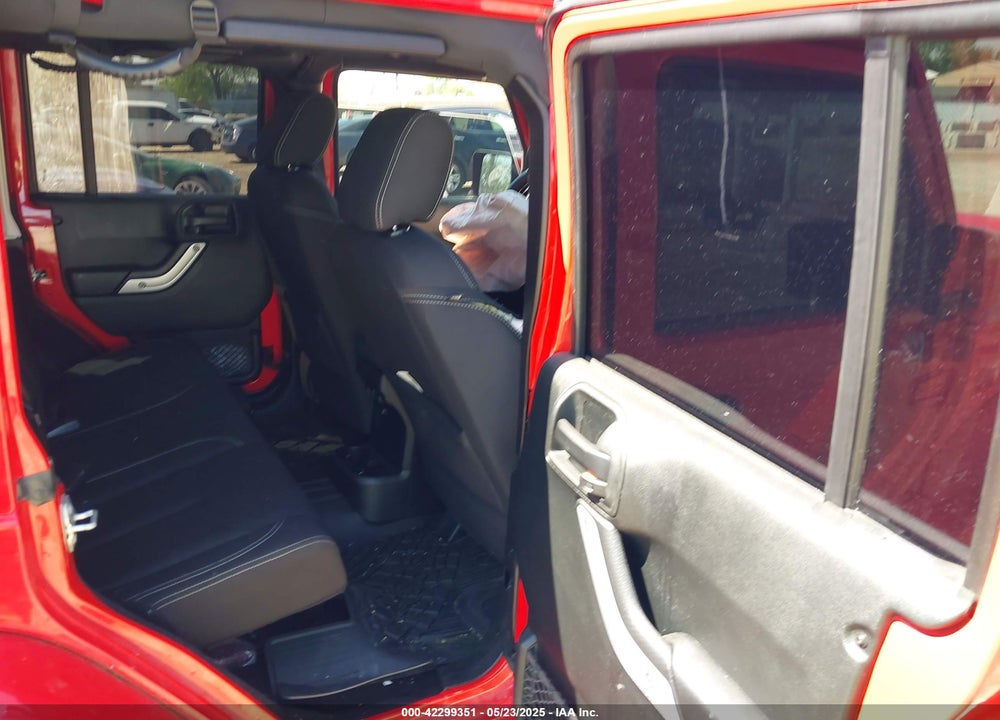 2018 JEEP WRANGLER JK UNLIMITED SAHARA VIN: 1C4HJWEG6JL893798