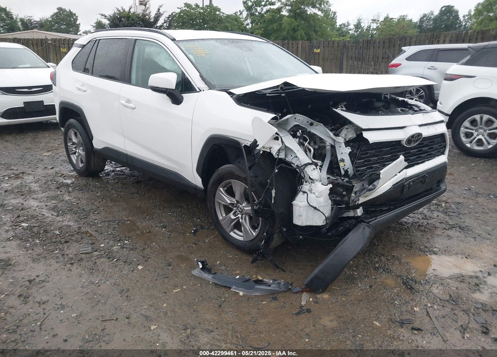 2022 TOYOTA RAV4 XLE VIN: 2T3P1RFV1NC275822