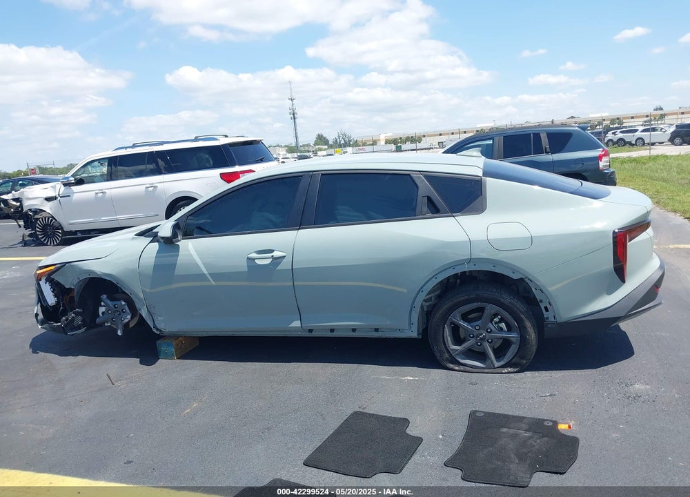 2025 KIA K4 VIN: 3KPFT4DE7SE064013