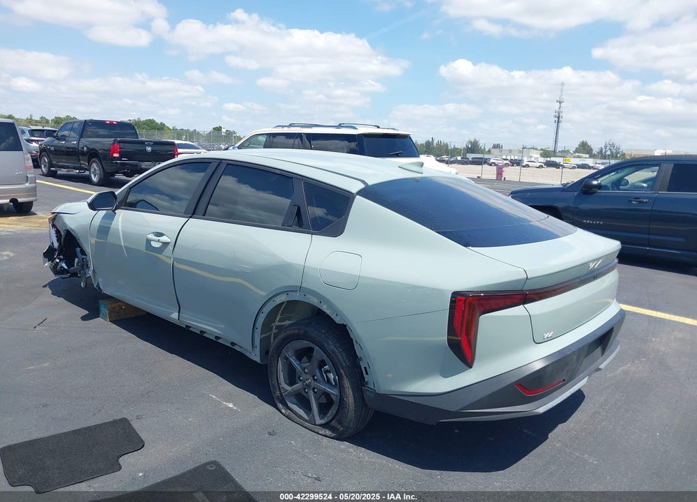 2025 KIA K4 VIN: 3KPFT4DE7SE064013