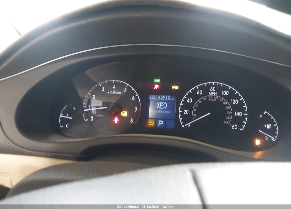 2010 HYUNDAI GENESIS VIN: KMHGC4DF9AU109669