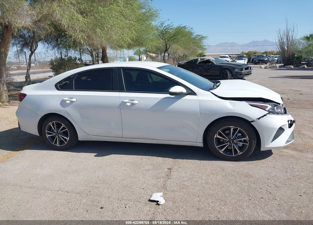 2023 KIA FORTE VIN: 3KPF24AD8PE655571