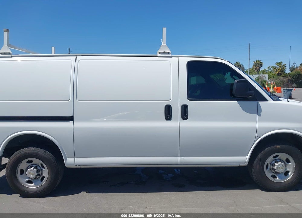 2020 CHEVROLET EXPRESS CARGO RWD 2500 REGULAR WHEELBASE WT VIN: 1GCWGAFP3L1273819