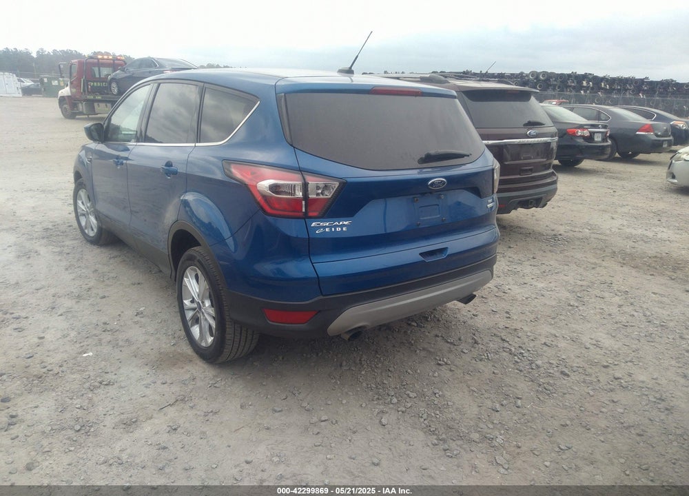 2017 FORD ESCAPE VIN: 1FMCU9GD5HUC34665