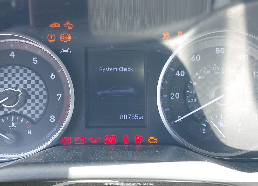 2019 HYUNDAI ELANTRA VIN: KMHD84LF0KU761622