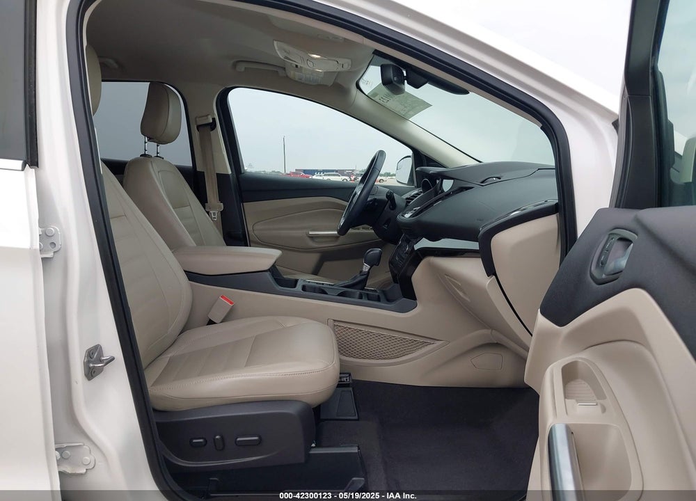 2018 FORD ESCAPE VIN: 1FMCU9J98JUB87867