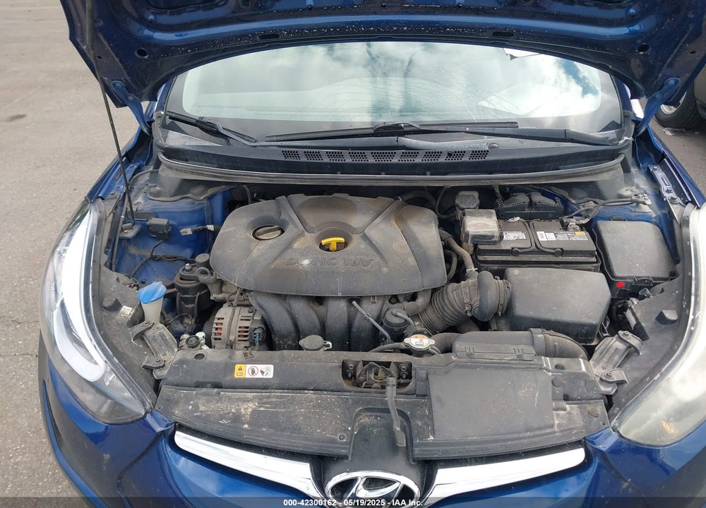 2016 HYUNDAI ELANTRA VIN: 5NPDH4AE4GH702119