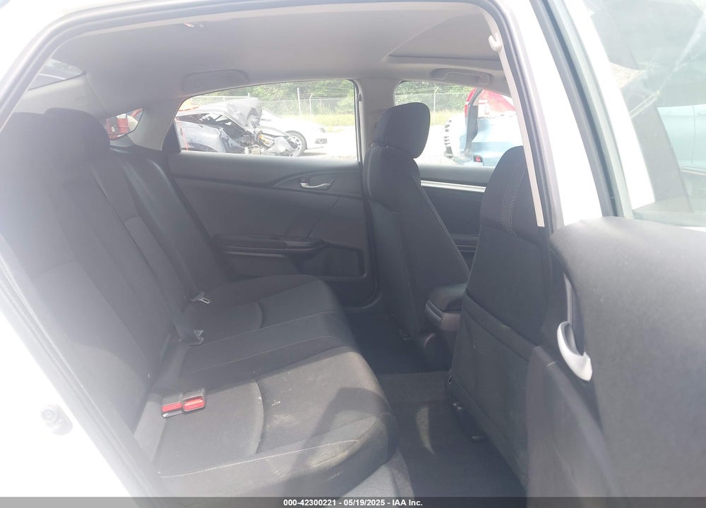 2018 HONDA CIVIC EX VIN: 19XFC2F77JE039114