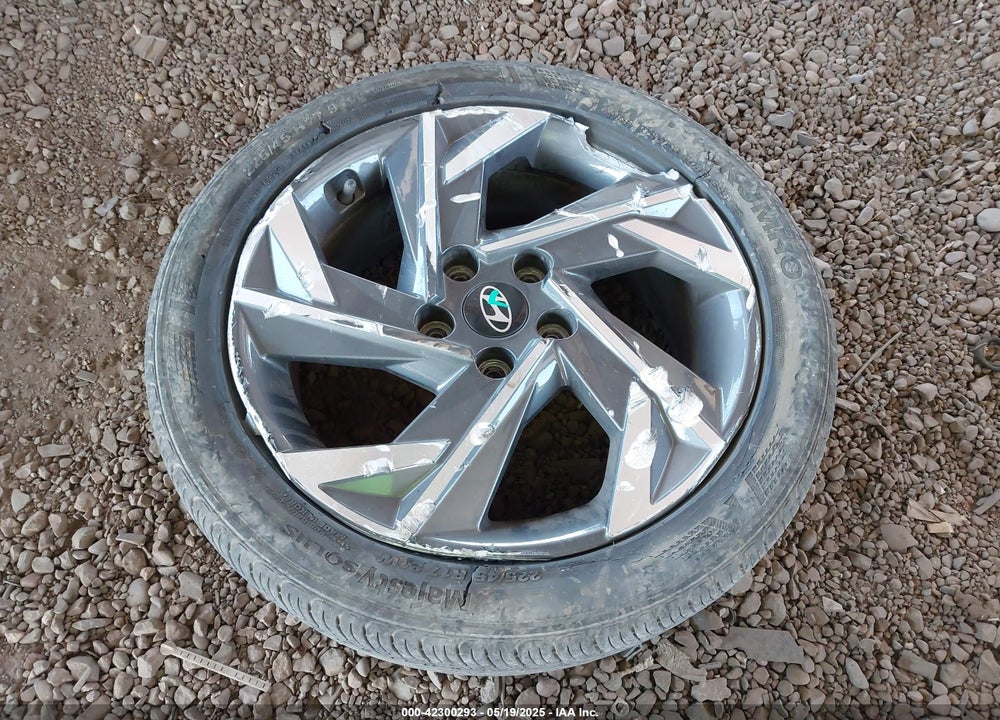 2024 HYUNDAI ELANTRA VIN: KMHLS4DG4RU717363