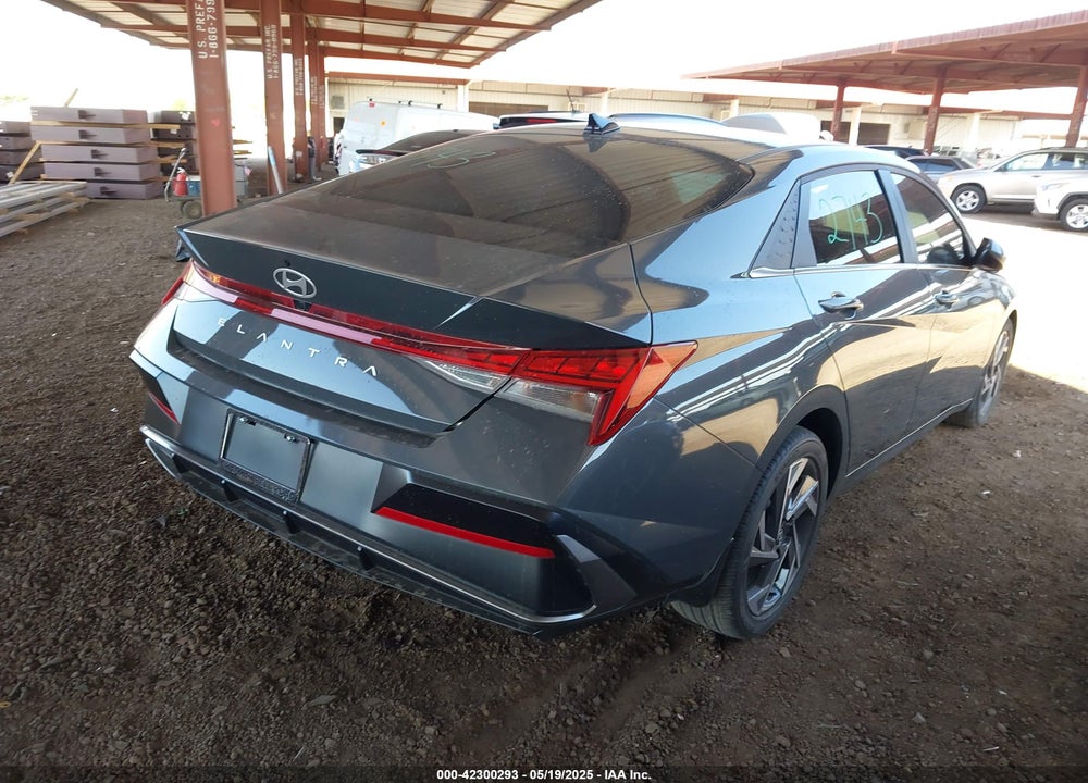 2024 HYUNDAI ELANTRA VIN: KMHLS4DG4RU717363