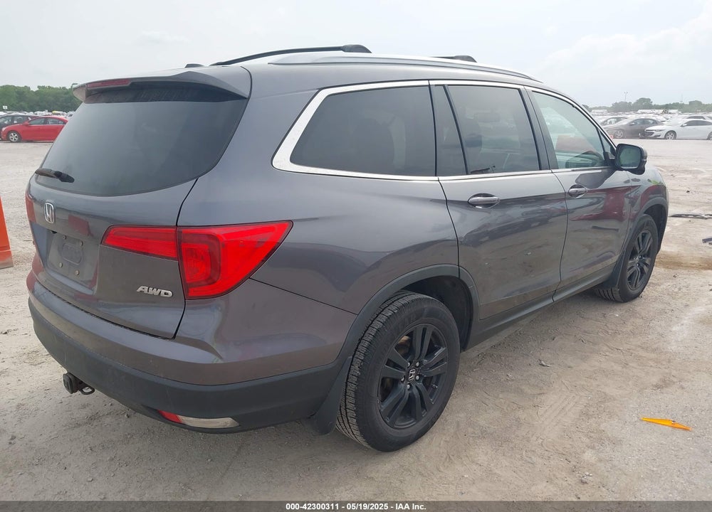 2017 HONDA PILOT VIN: 5FNYF6H53HB038128