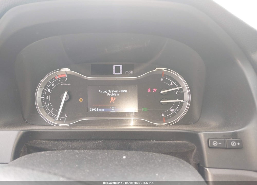 2017 HONDA PILOT VIN: 5FNYF6H53HB038128