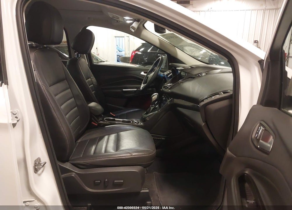 2016 FORD ESCAPE VIN: 1FMCU9J99GUA61848