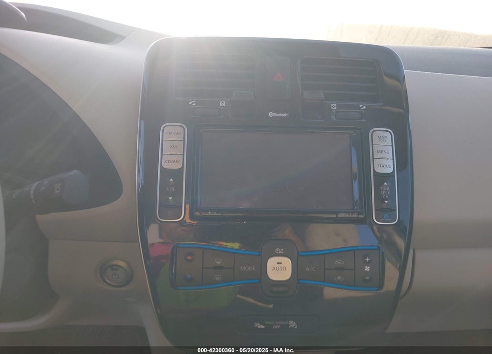 2012 NISSAN LEAF VIN: JN1AZ0CP3CT026746