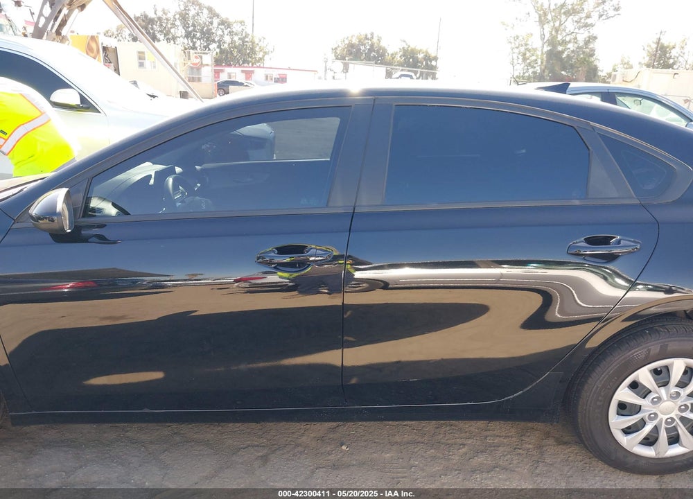 2024 KIA FORTE VIN: 3KPF24AD6RE802943