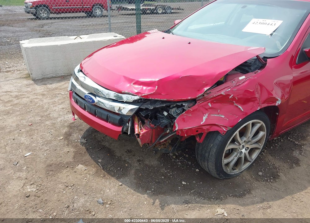 2011 FORD FUSION VIN: 3FAHP0JG9BR272937
