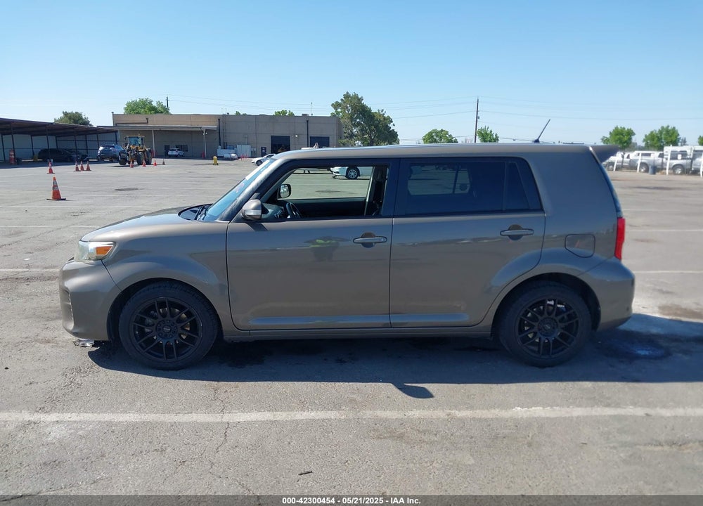 2013 SCION XB VIN: JTLZE4FE3DJ047711