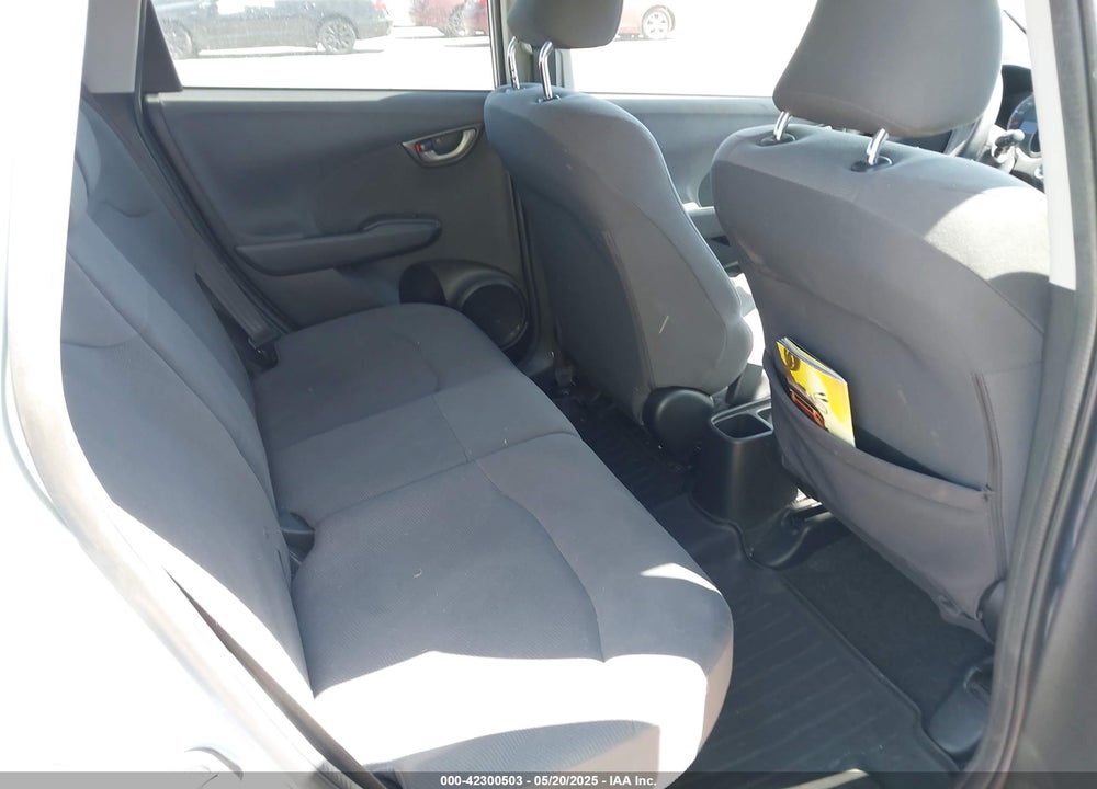 2009 HONDA FIT VIN: JHMGE88209S011973