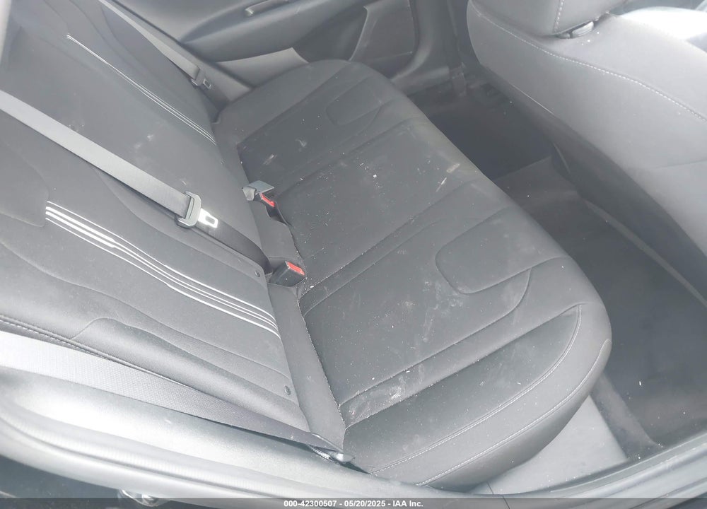 2021 HYUNDAI ELANTRA VIN: 5NPLM4AG8MH027833