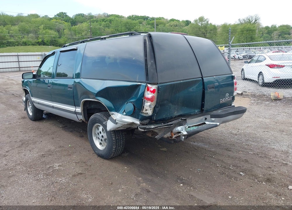 1995 CHEVROLET SUBURBAN C1500 VIN: 1GNEC16K3SJ381424